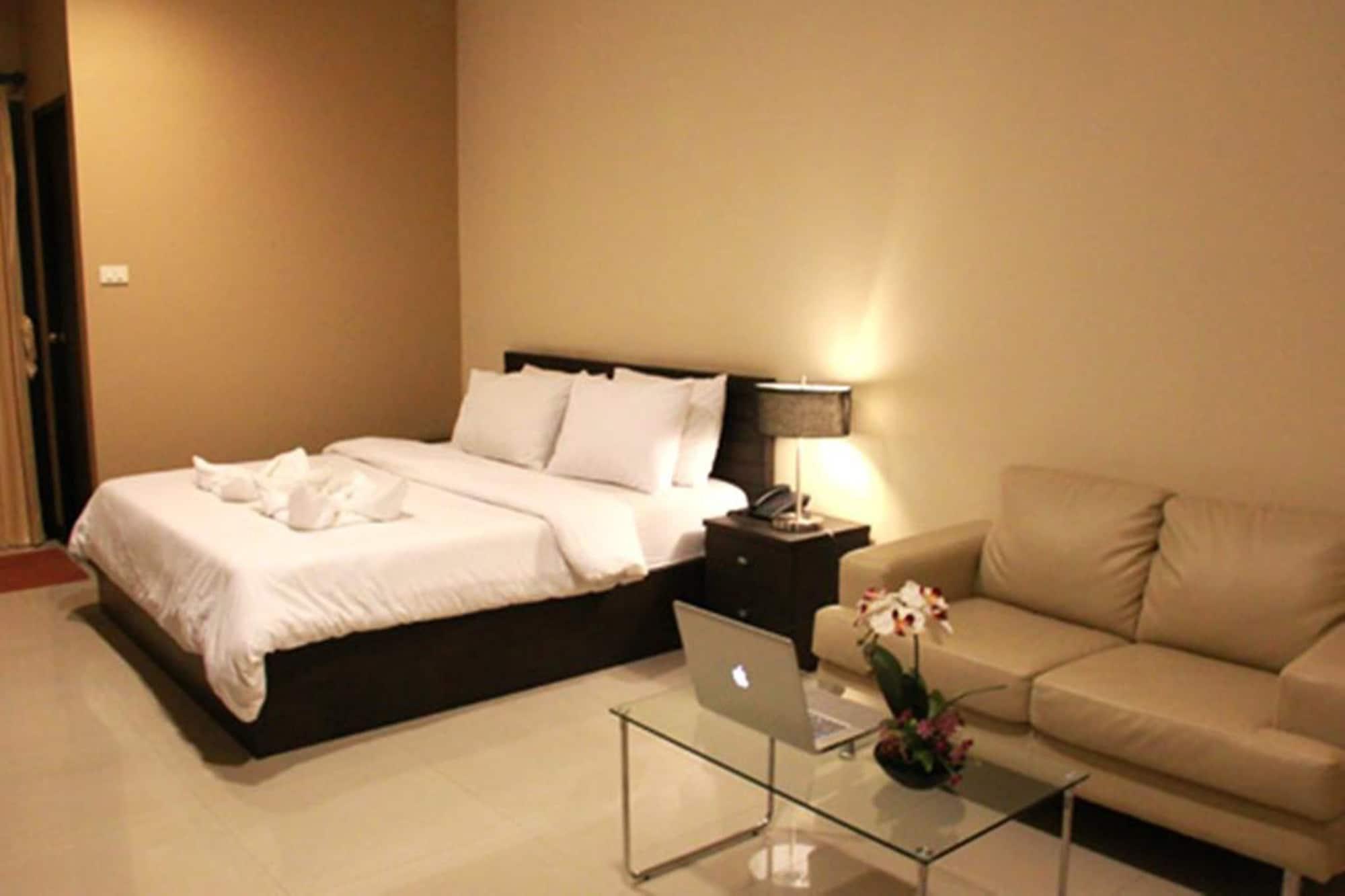 The Atrium Ratchada 13 Aparthotel Μπανγκόκ Εξωτερικό φωτογραφία